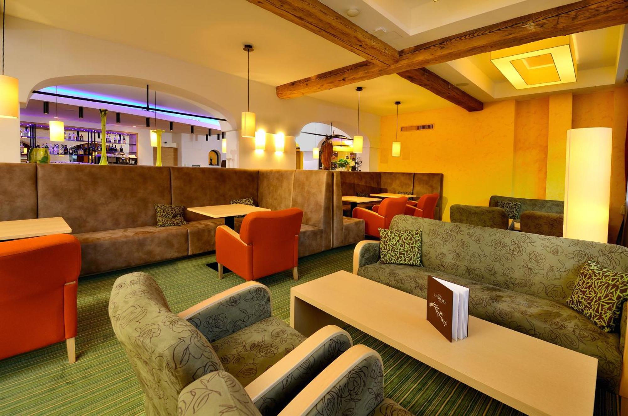 Hotel Leonhard Леоганг Екстериор снимка