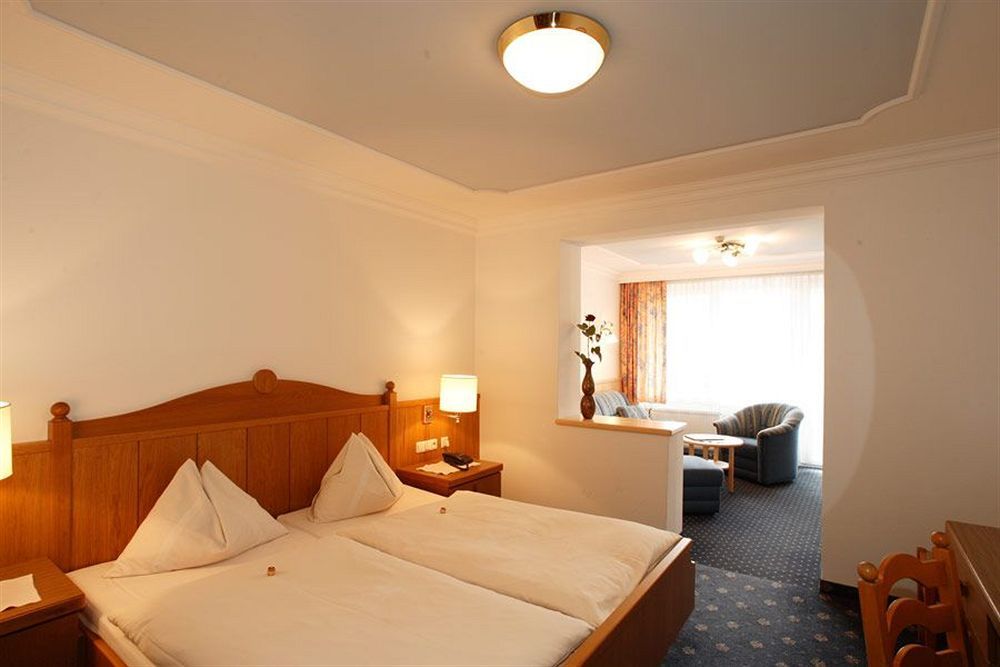 Hotel Leonhard Леоганг Екстериор снимка