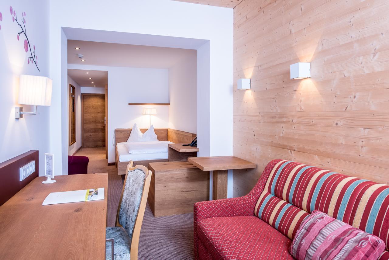 Hotel Leonhard Леоганг Екстериор снимка