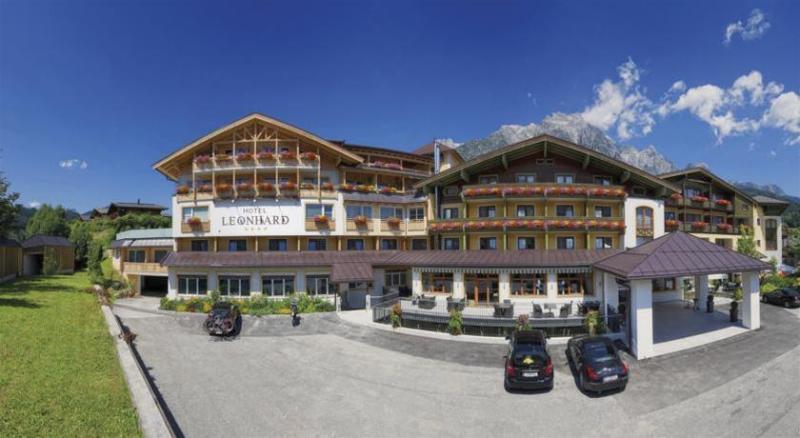 Hotel Leonhard Леоганг Екстериор снимка