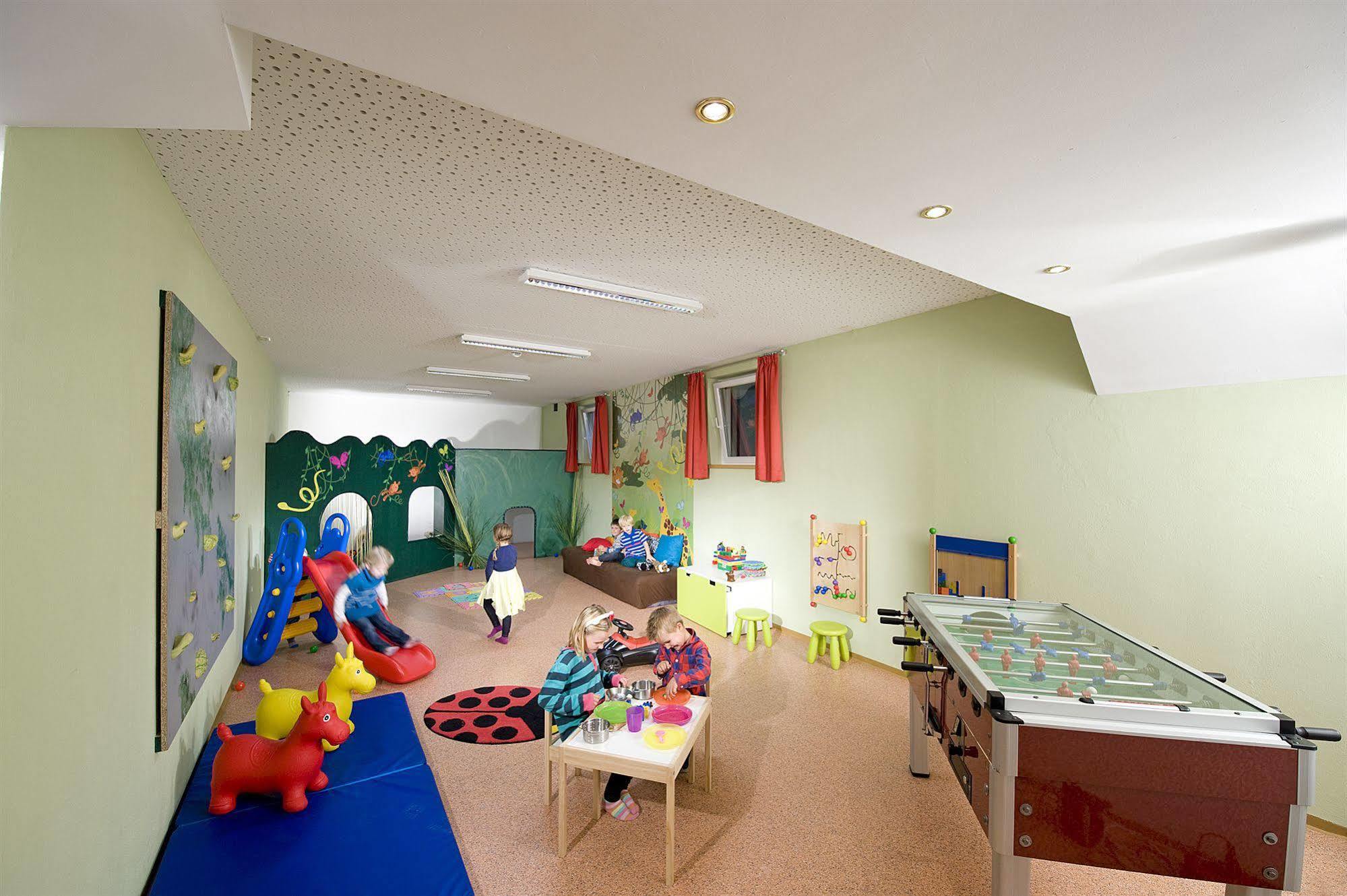 Hotel Leonhard Леоганг Екстериор снимка