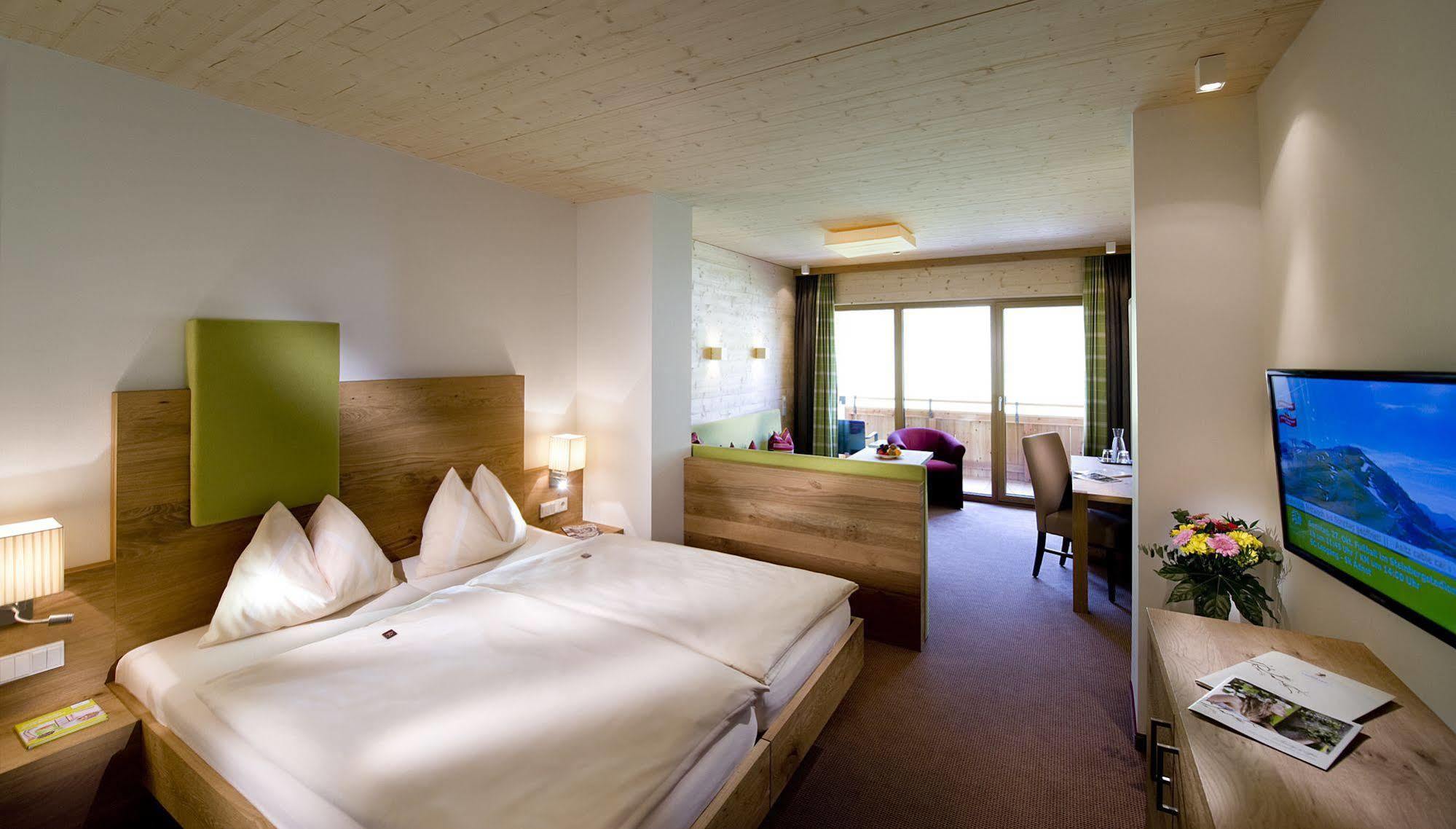 Hotel Leonhard Леоганг Екстериор снимка